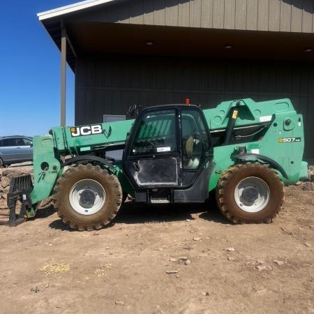 Used 2015 JCB 507-42 Telehandler / Zoom Boom for sale in Portland Oregon