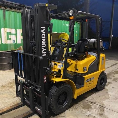 Used 2021 HYUNDAI 25L-7A Pneumatic Tire Forklift for sale in Nanaimo British Columbia