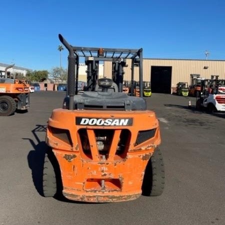 Used 2017 DOOSAN D70S-7 Pneumatic Tire Forklift for sale in Phoenix Arizona