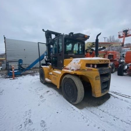 Used 2018 HYUNDAI 80D-9 Pneumatic Tire Forklift for sale in Prince George British Columbia