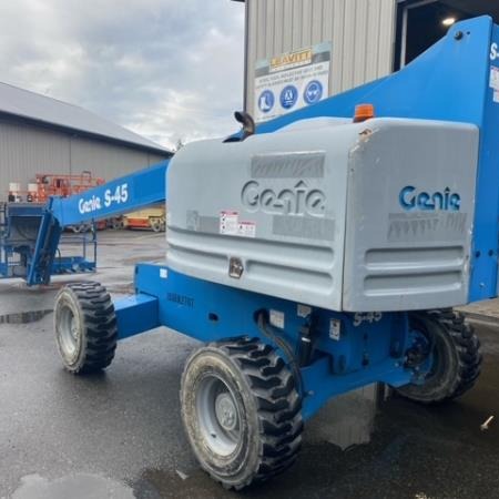 2018 Genie S-45