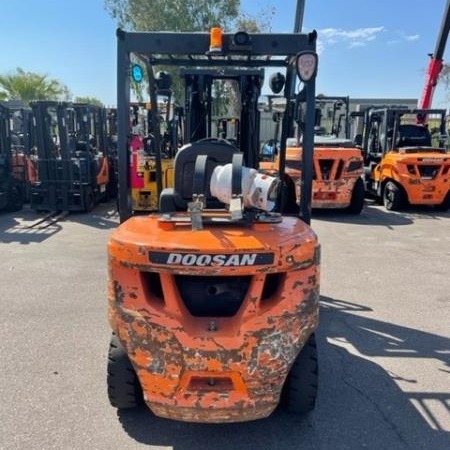 Used 2019 DOOSAN G30N-7 Pneumatic Tire Forklift for sale in Phoenix Arizona