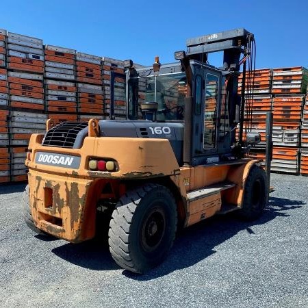 Used 2007 DOOSAN D160S-5 Pneumatic Tire Forklift for sale in Langley British Columbia