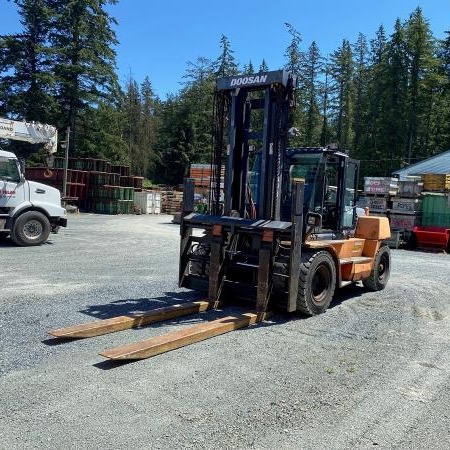 Used 2007 DOOSAN D160S-5 Pneumatic Tire Forklift for sale in Langley British Columbia