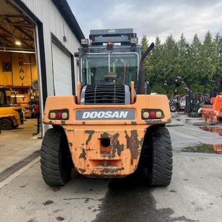 Used 2007 DOOSAN D160S-5 Pneumatic Tire Forklift for sale in Langley British Columbia