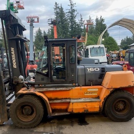 Used 2007 DOOSAN D160S-5 Pneumatic Tire Forklift for sale in Langley British Columbia