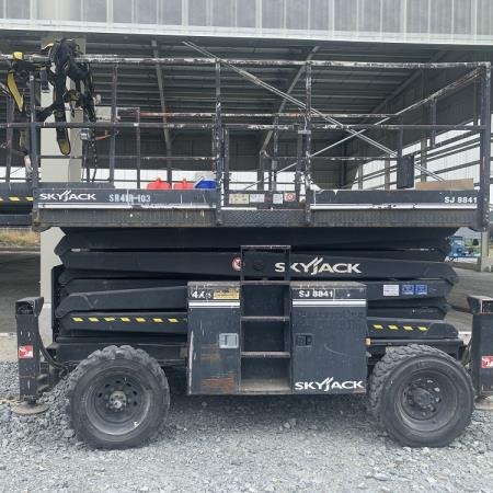 Used 2010 SKYJACK SJ8841RT Scissor Lift for sale in Langley British Columbia