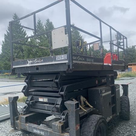 Used 2010 SKYJACK SJ8841RT Scissor Lift for sale in Langley British Columbia