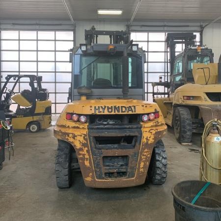 Used 2019 HYUNDAI 70D-9 Pneumatic Tire Forklift for sale in Kitchener Ontario