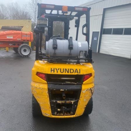 Used 2018 HYUNDAI 25L-9A Pneumatic Tire Forklift for sale in Portland Oregon