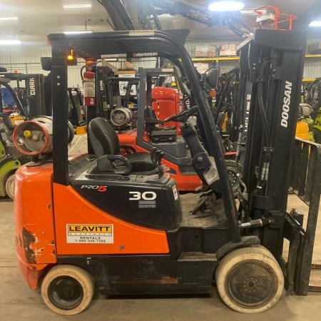 Used 2018 DOOSAN GC30P Cushion Tire Forklift for sale in Stratford Ontario