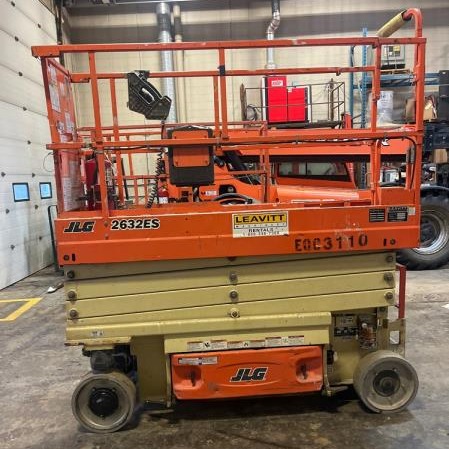 Used 2017 JLG 2632ES Scissor Lift for sale in Grande Prairie Alberta