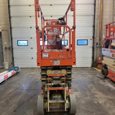 Used 2017 JLG 2632ES Scissor Lift for sale in Grande Prairie Alberta