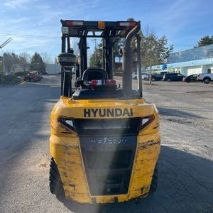 Used 2019 HYUNDAI 50DA-9 Pneumatic Tire Forklift for sale in Portland Oregon