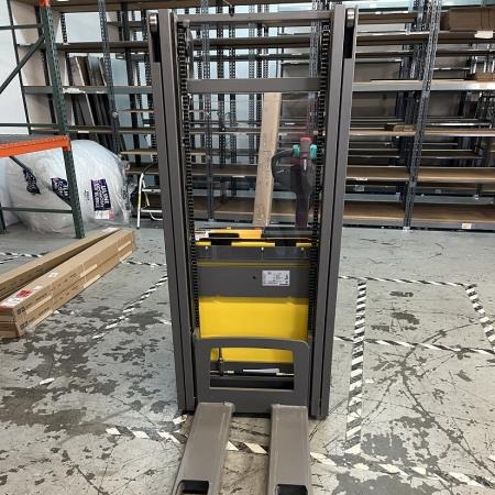 Used 2020 JUNGHEINRICH EJC 214 Electric Pallet Jack for sale in Tukwila Washington