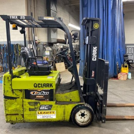 Used 2016 CLARK TMX25 Electric Forklift for sale in Brampton Ontario