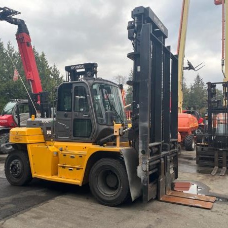 Used 2021 HYUNDAI 110D-9 Pneumatic Tire Forklift for sale in Langley British Columbia