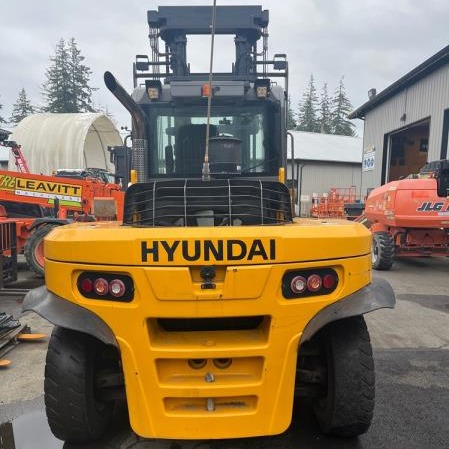 Used 2021 HYUNDAI 110D-9 Pneumatic Tire Forklift for sale in Langley British Columbia