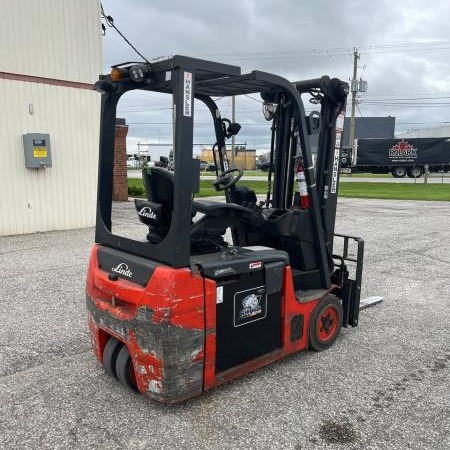 Used 2018 LINDE E20 Electric Forklift for sale in Belle River Ontario