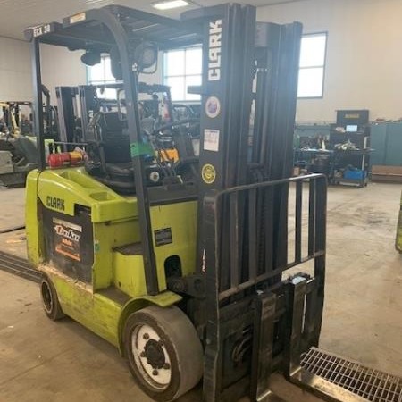 Used 2016 CLARK ECX30 Electric Forklift for sale in Kitchener Ontario