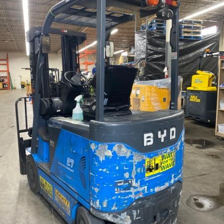 Used 2021 BYD ECC27 Electric Forklift for sale in Brampton Ontario