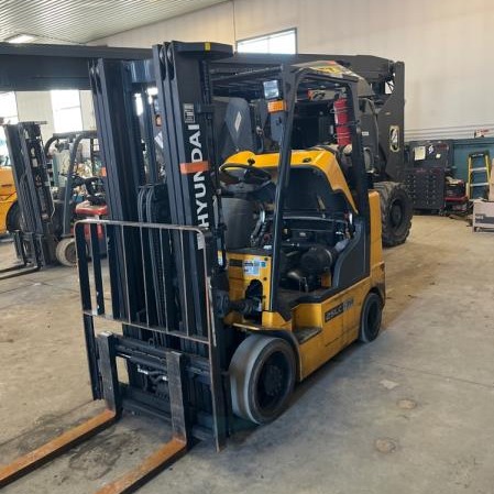 Used 2021 HYUNDAI 25LC-7A Cushion Tire Forklift for sale in Cambridge Ontario