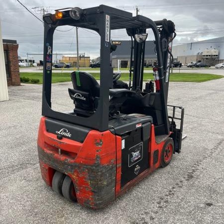 Used 2018 LINDE E20 Electric Forklift for sale in Belle River Ontario