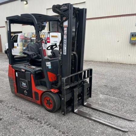 Used 2018 LINDE E20 Electric Forklift for sale in Belle River Ontario