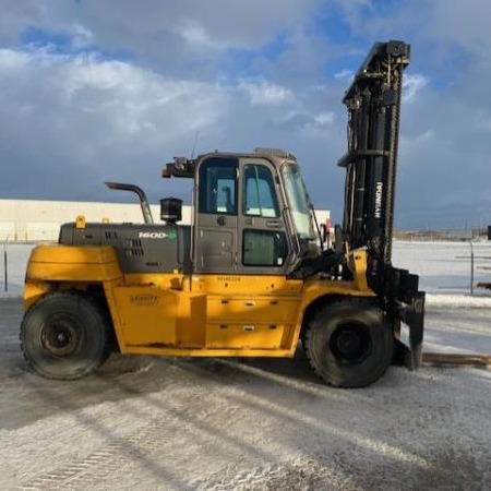 Used 2018 HYUNDAI 160D-9 Pneumatic Tire Forklift for sale in Red Deer Alberta