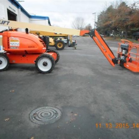 Used 2014 JLG 600AJ Boomlift / Manlift for sale in Kelowna British Columbia