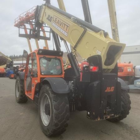 Used 2017 JLG 1055 Telehandler / Zoom Boom for sale in Kelowna British Columbia