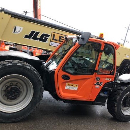 Used 2017 JLG 1055 Telehandler / Zoom Boom for sale in Kelowna British Columbia