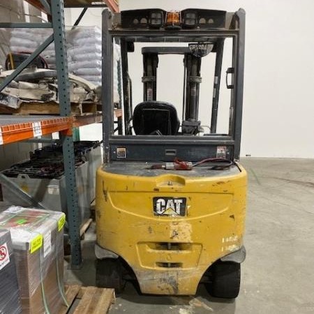 Used 2018 CAT 2EP6500 Electric Forklift for sale in Coquitlam British Columbia