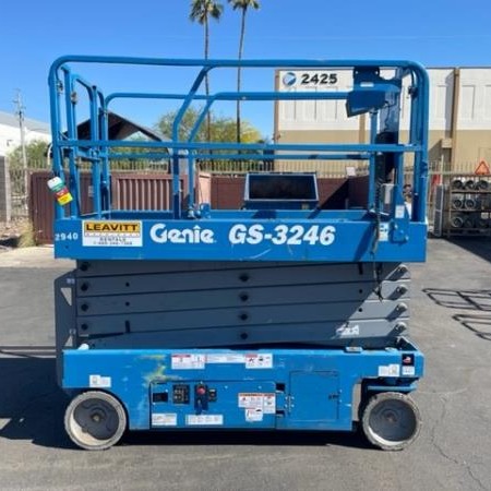 Used 2018 GENIE GS3246 Scissor Lift for sale in Phoenix Arizona