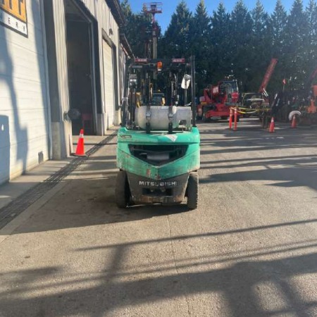 Used 2019 MITSUBISHI FG25N5 Pneumatic Tire Forklift for sale in Langley British Columbia