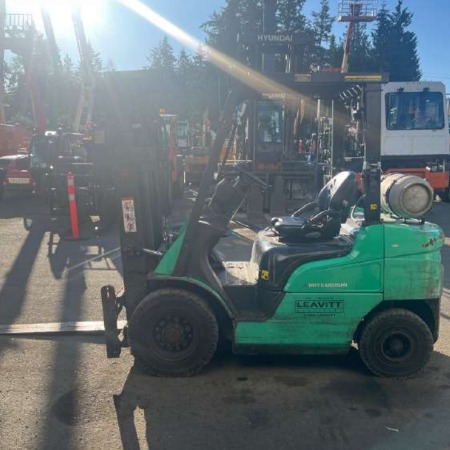 Used 2019 MITSUBISHI FG25N5 Pneumatic Tire Forklift for sale in Langley British Columbia