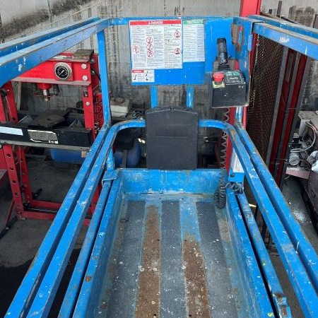 Used 2016 GENIE GS1930 Scissor Lift for sale in Langley British Columbia