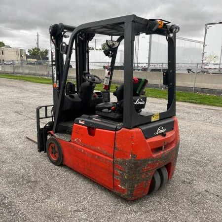 Used 2018 LINDE E20 Electric Forklift for sale in Belle River Ontario