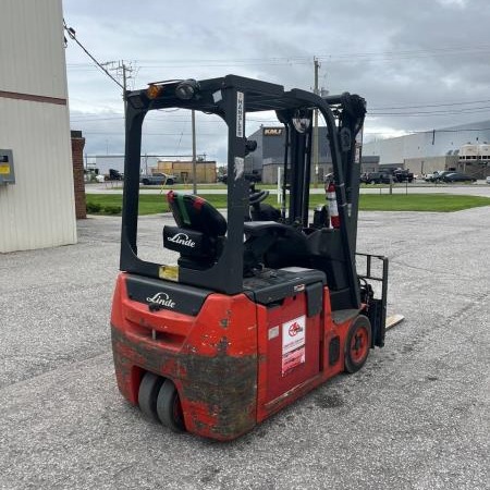 Used 2018 LINDE E20 Electric Forklift for sale in Belle River Ontario