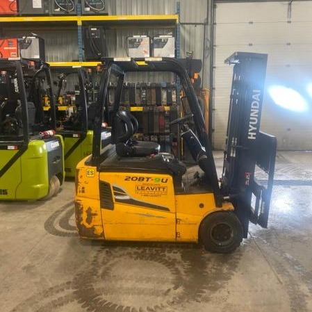 Used 2020 HYUNDAI 20BT-9 Electric Forklift for sale in Stratford Ontario