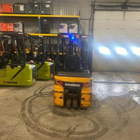 Used 2020 HYUNDAI 20BT-9 Electric Forklift for sale in Stratford Ontario