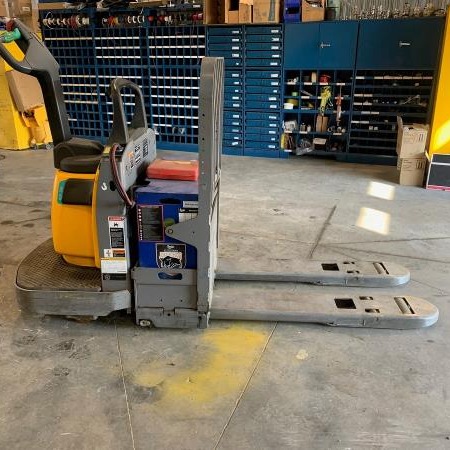 Used 2018 JUNGHEINRICH ECR336A Electric Pallet Jack for sale in Red Deer Alberta