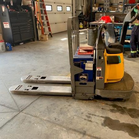 Used 2018 JUNGHEINRICH ECR336A Electric Pallet Jack for sale in Red Deer Alberta