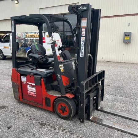 Used 2018 LINDE E20 Electric Forklift for sale in Mississauga Ontario