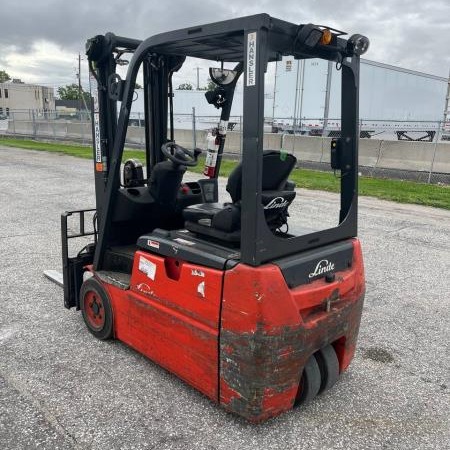 Used 2018 LINDE E20 Electric Forklift for sale in Mississauga Ontario