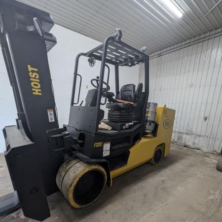 Used 2018 HOIST F300 Cushion Tire Forklift for sale in Belle River Ontario