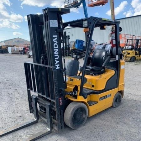 Used 2023 HYUNDAI 25LC-7A Cushion Tire Forklift for sale in Regina Saskatchewan