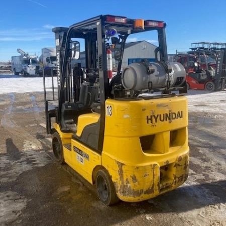 Used 2017 HYUNDAI 25LC-7A Cushion Tire Forklift for sale in Regina Saskatchewan