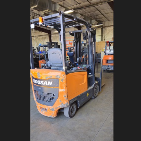 2020 Doosan bc30s7