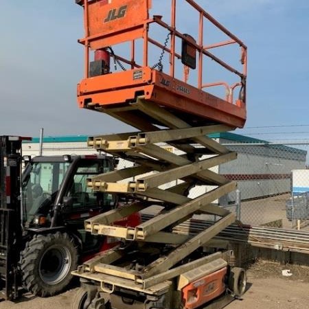 Used 2019 JLG 2646ES Scissor Lift for sale in Red Deer Alberta